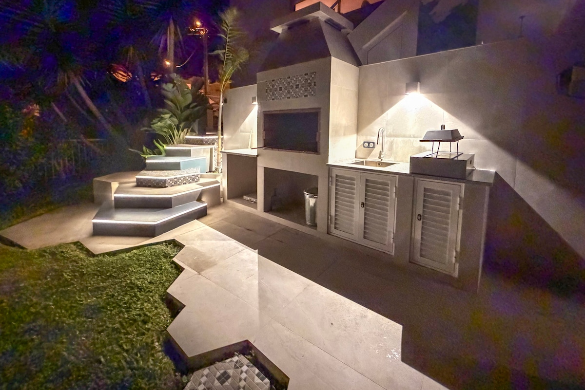 Villa Oliveira — view 3