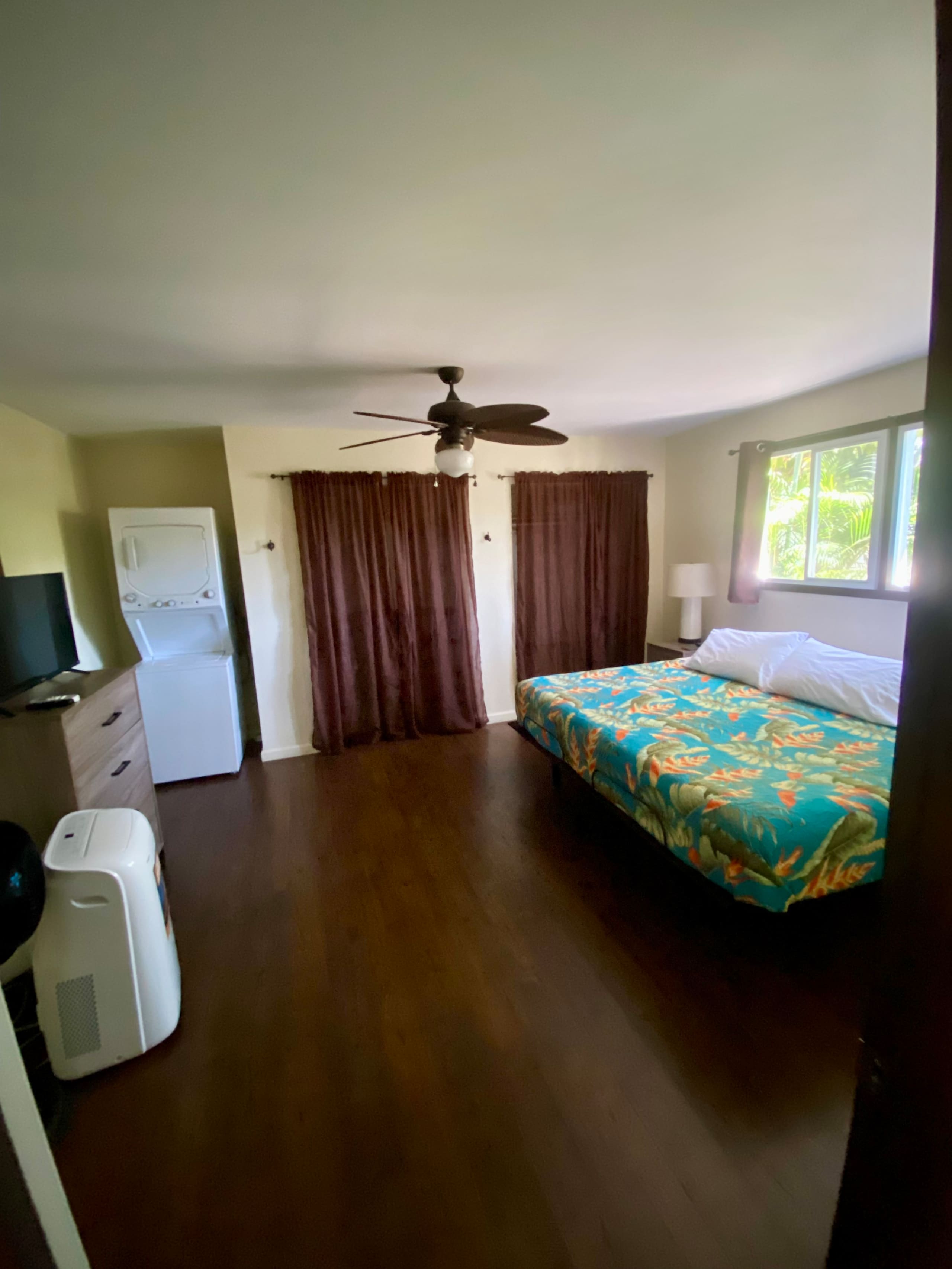 Walk to Magic Sands Beach! No cleaning fee - Image 3