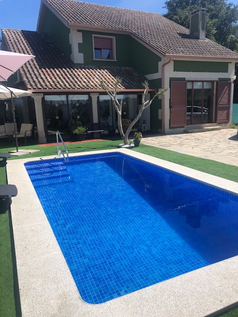 A villa 500 meters from the beach