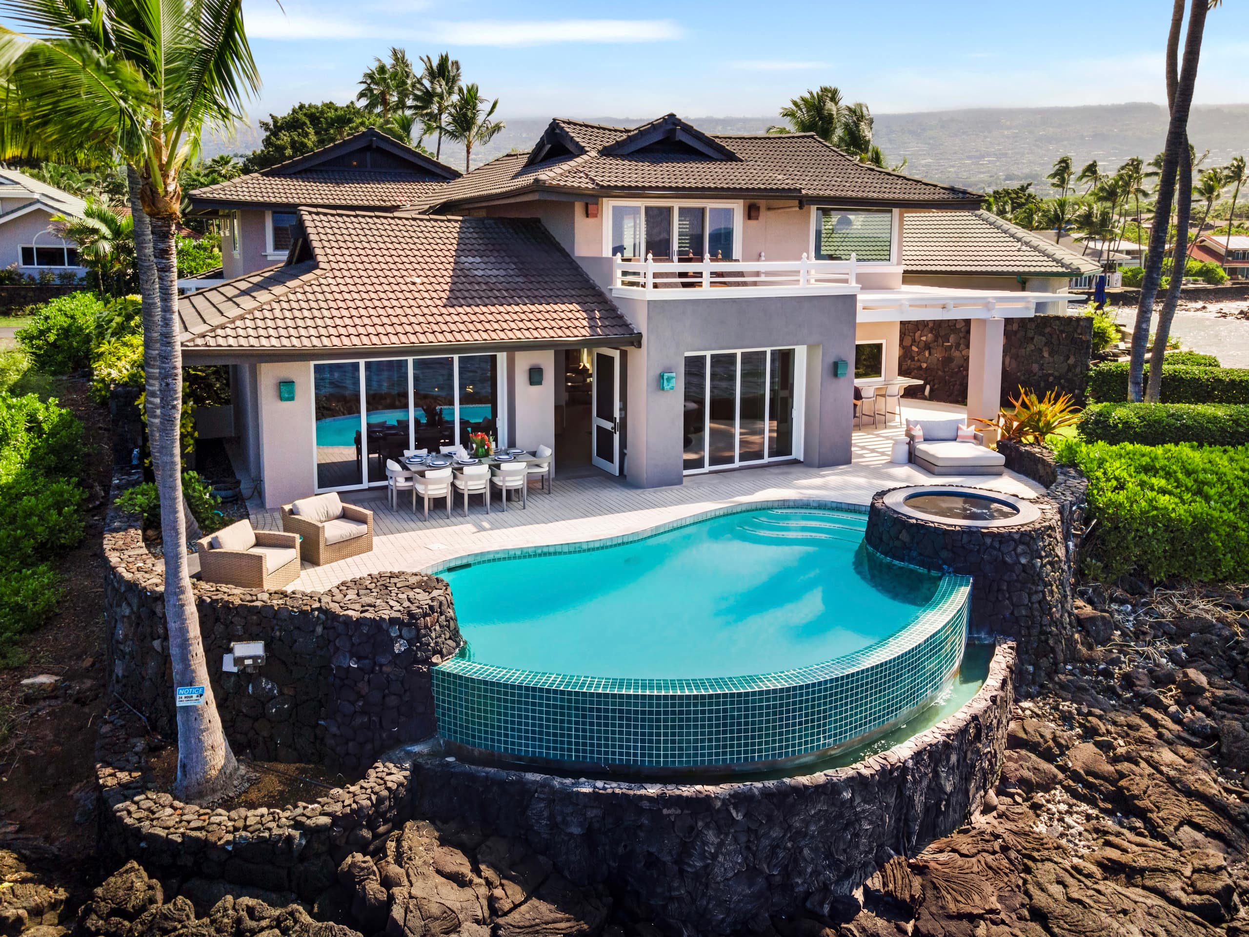 Home in Kailua-Kona · ★4.91 · 3 bedrooms · 3 beds · 3.5 baths - Image 1