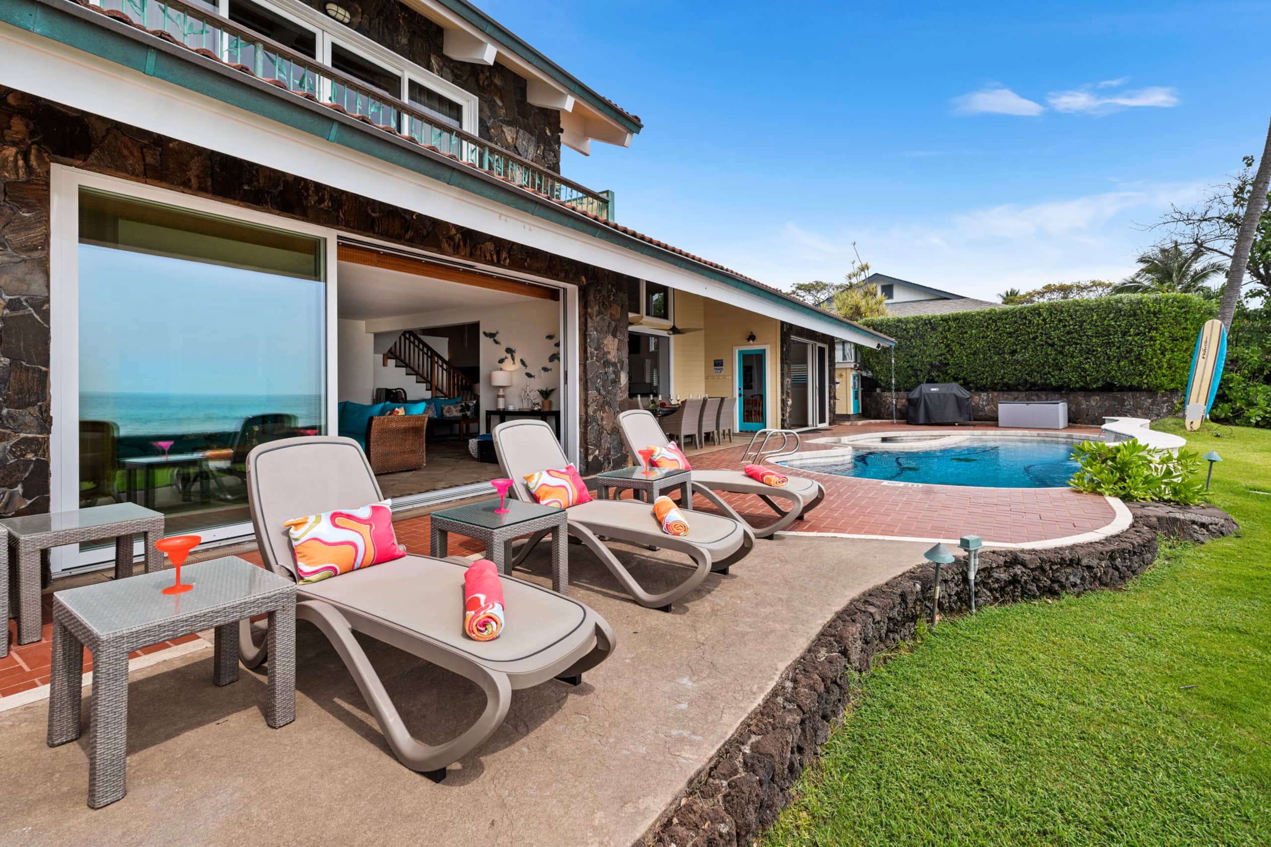 Home in Kailua-Kona · ★4.94 · 5 bedrooms · 11 beds · 6 baths - Image 59