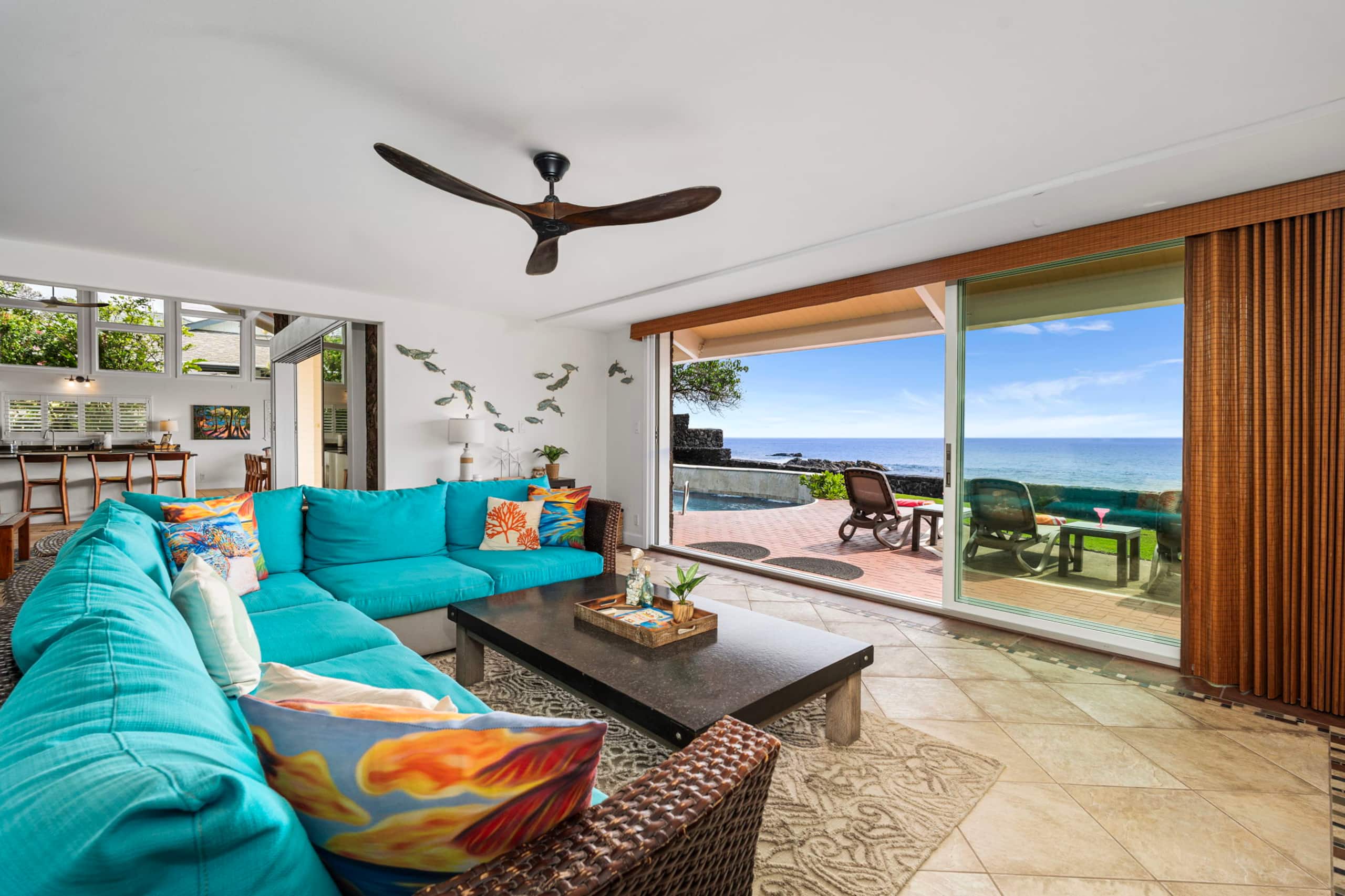 Home in Kailua-Kona · ★4.94 · 5 bedrooms · 11 beds · 6 baths - Image 5