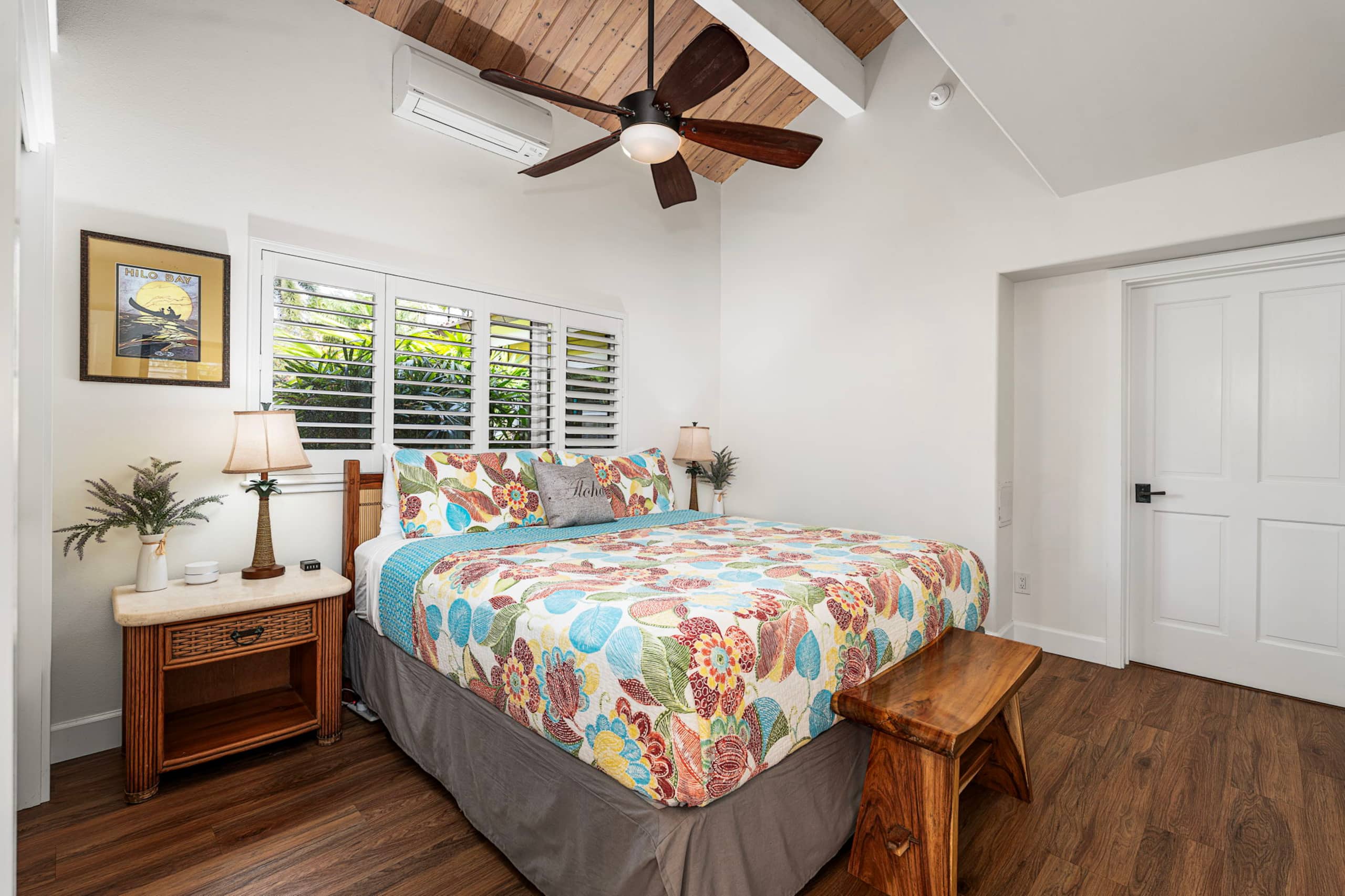 Home in Kailua-Kona · ★4.94 · 5 bedrooms · 11 beds · 6 baths - Image 33