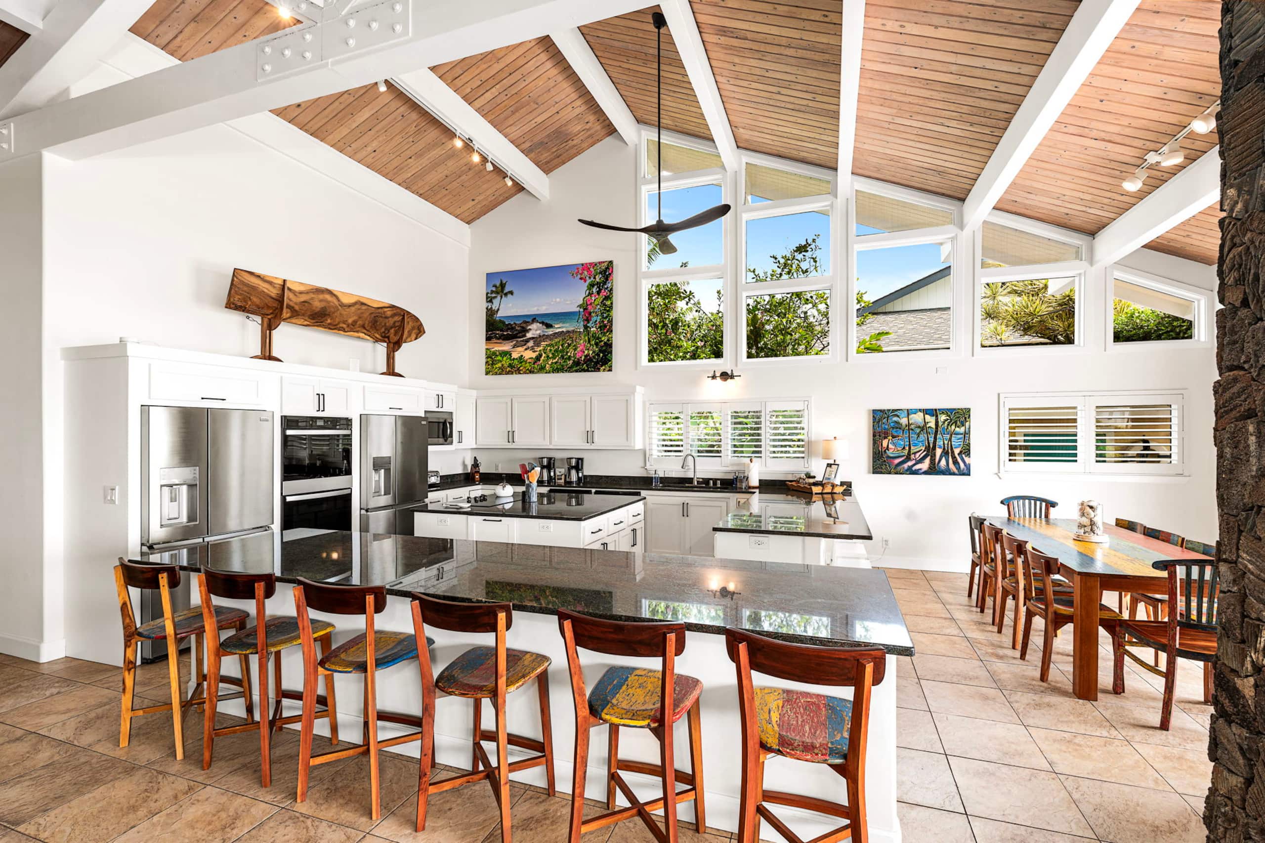 Home in Kailua-Kona · ★4.94 · 5 bedrooms · 11 beds · 6 baths - Image 11