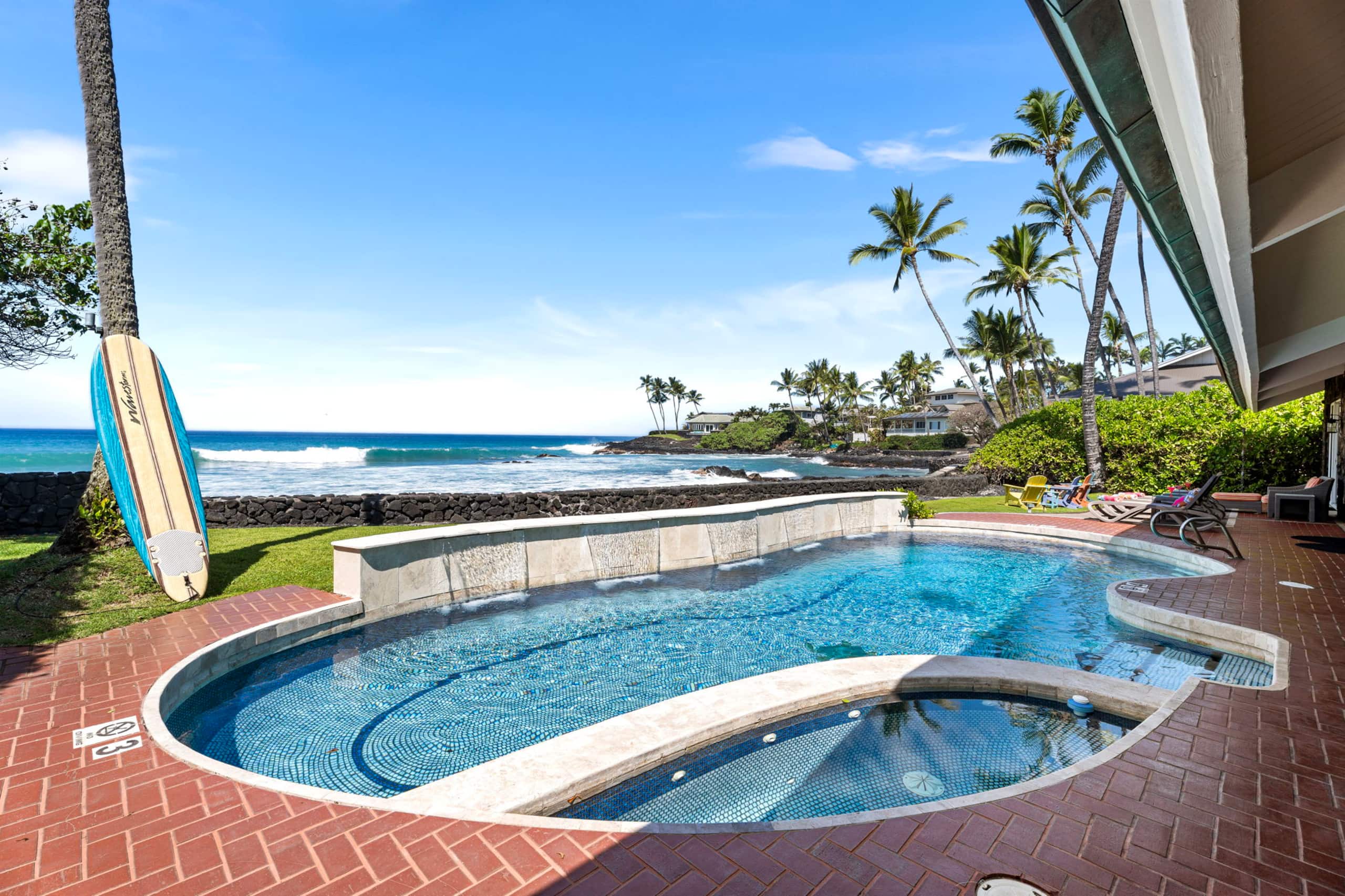 Home in Kailua-Kona · ★4.94 · 5 bedrooms · 11 beds · 6 baths - Image 53
