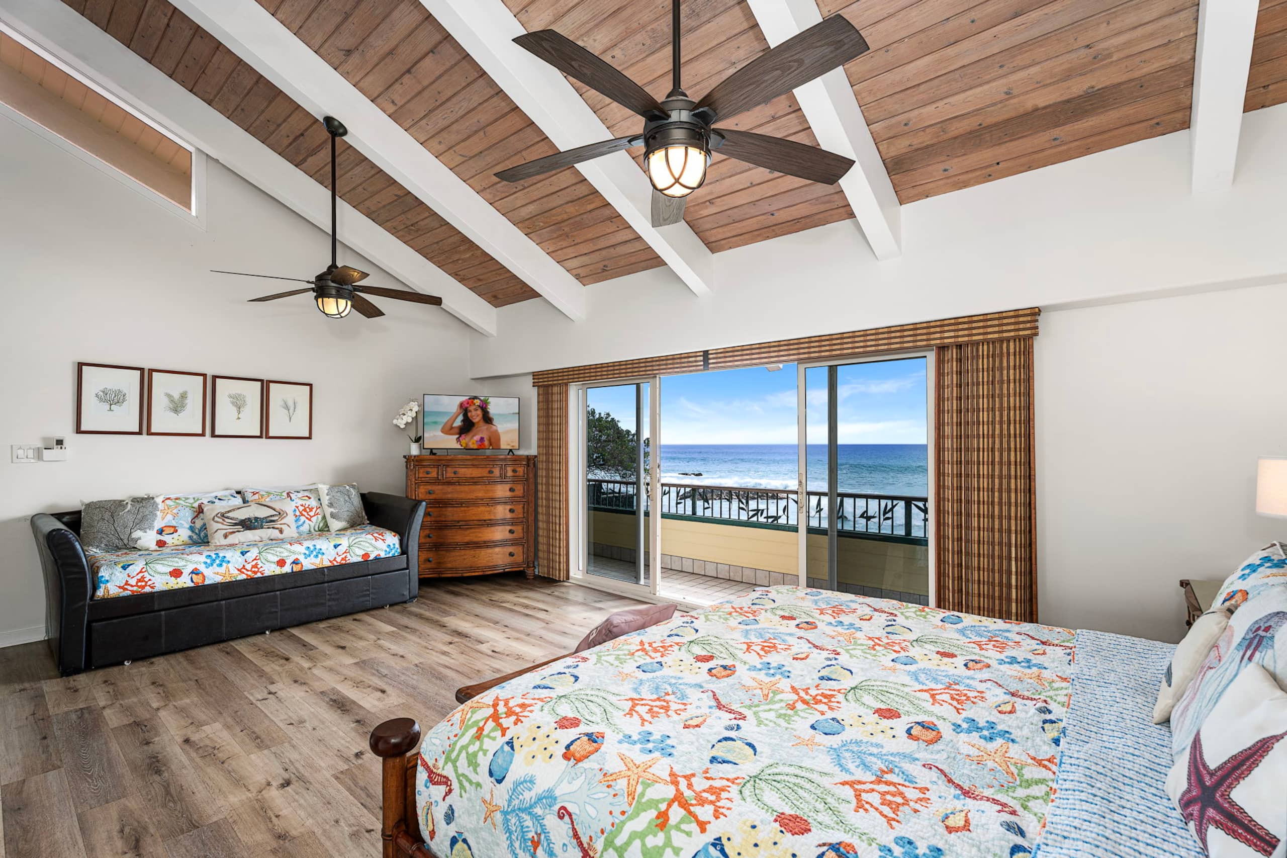 Home in Kailua-Kona · ★4.94 · 5 bedrooms · 11 beds · 6 baths - Image 19