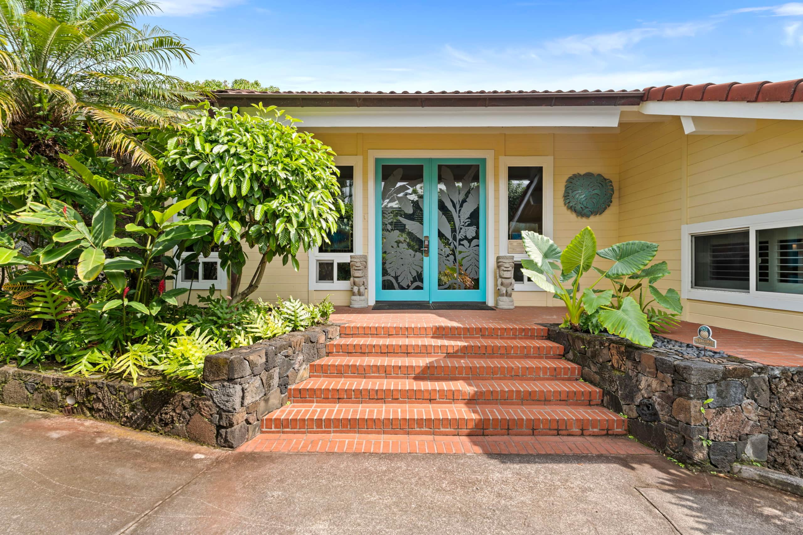 Home in Kailua-Kona · ★4.94 · 5 bedrooms · 11 beds · 6 baths - Image 63