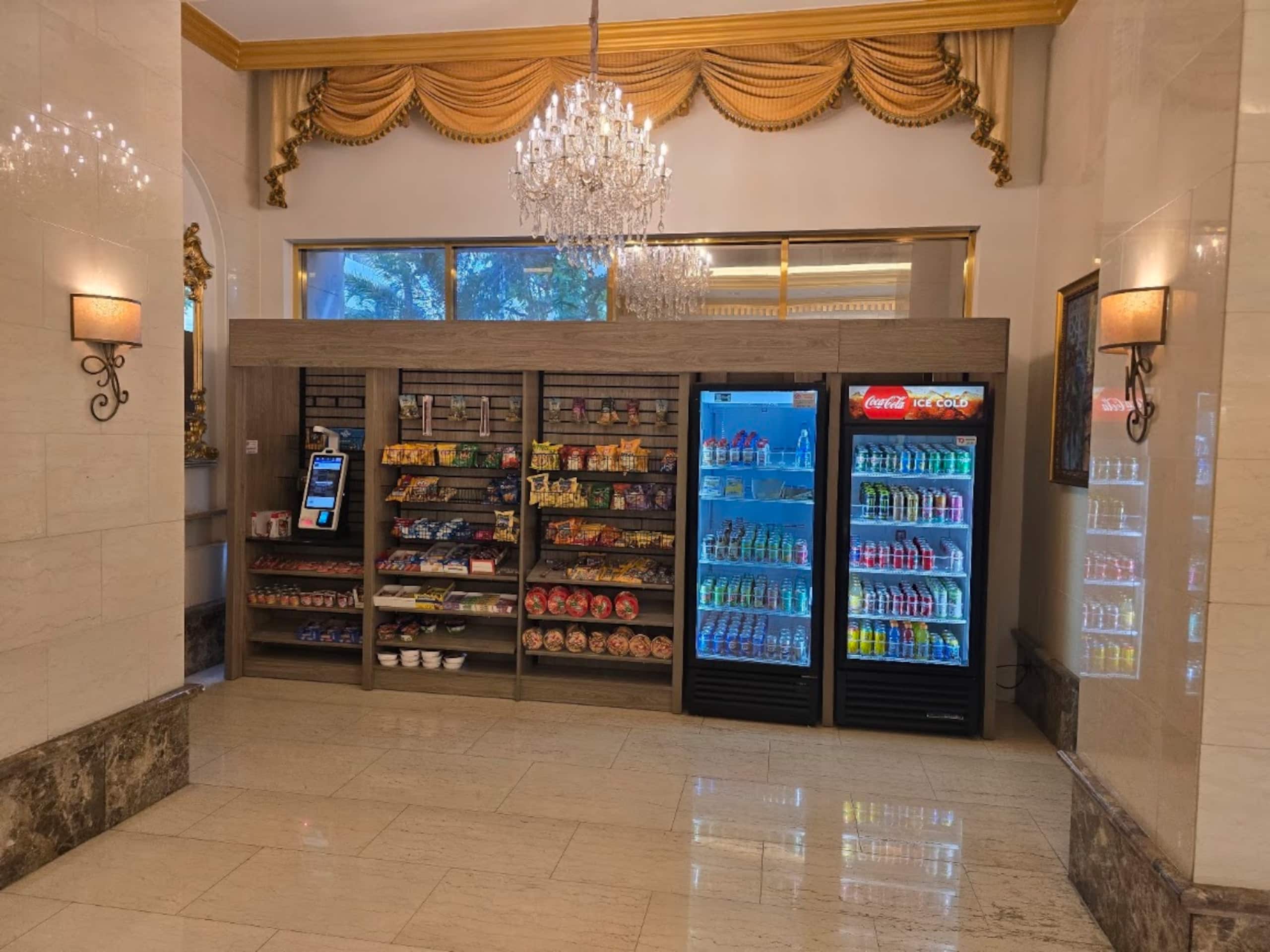 Affordable Luxury in Waikiki - Image 2