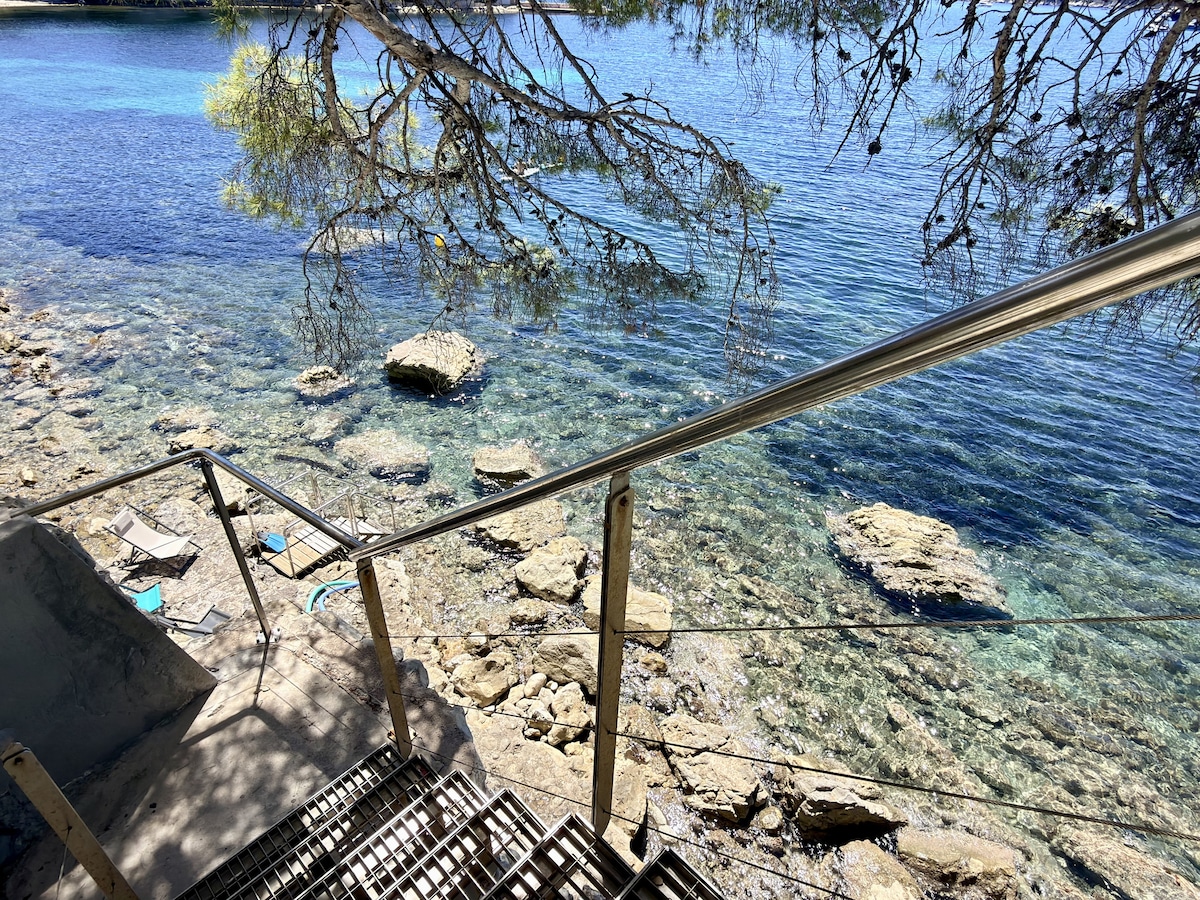 Villa Cap Ferrat — view 4