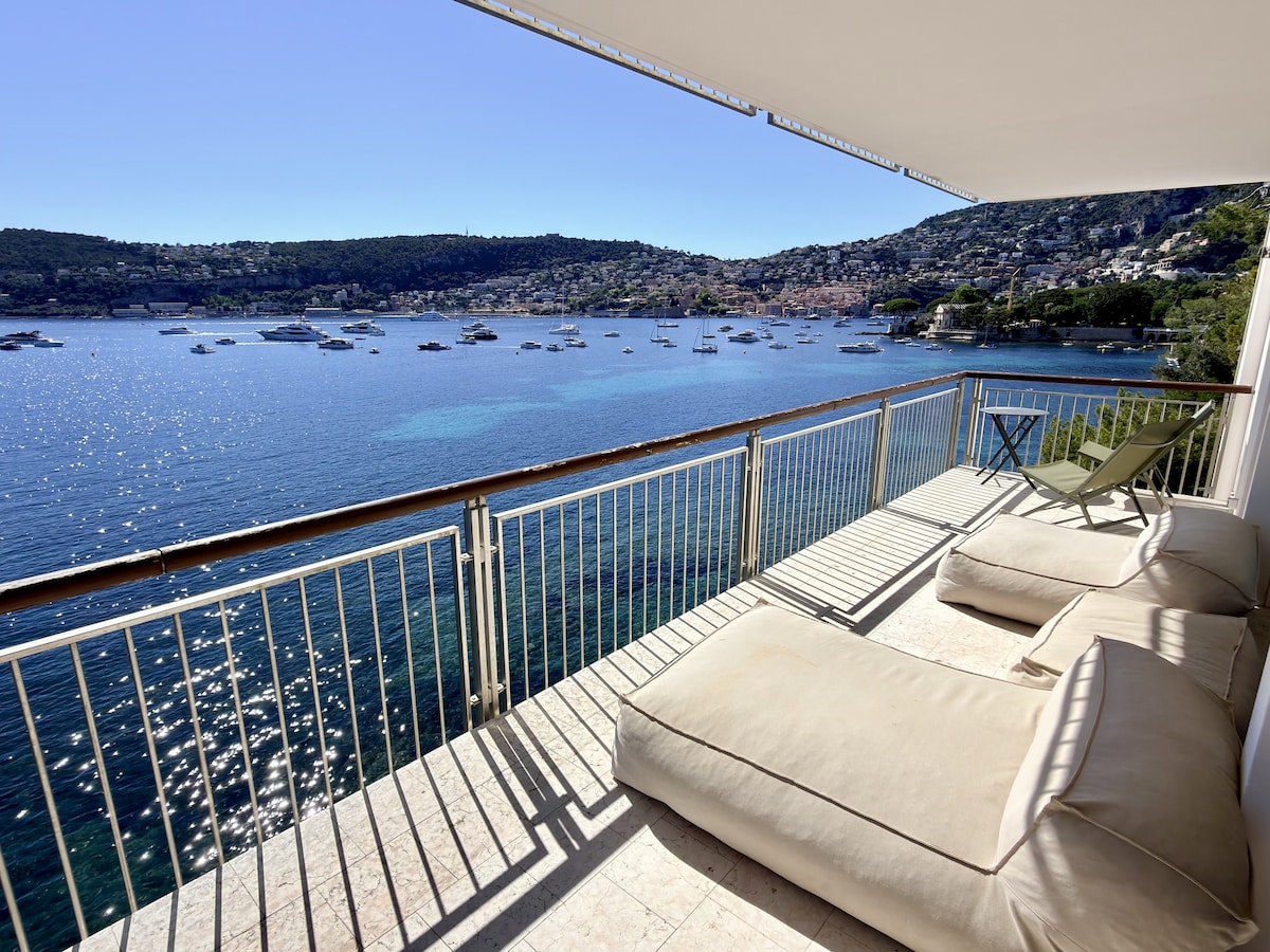 Villa Cap Ferrat — view 3