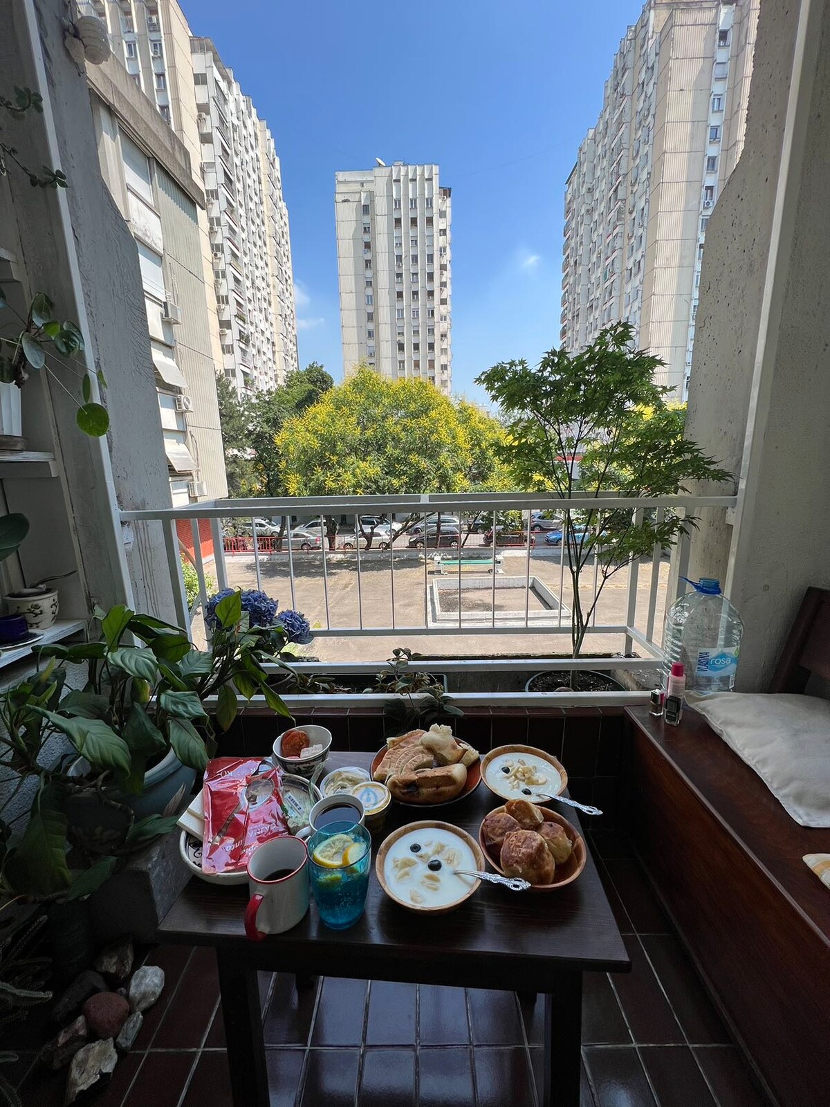 Brutal cosy home - Apartments for Rent in Belgrade, Shanghai, Serbia ...