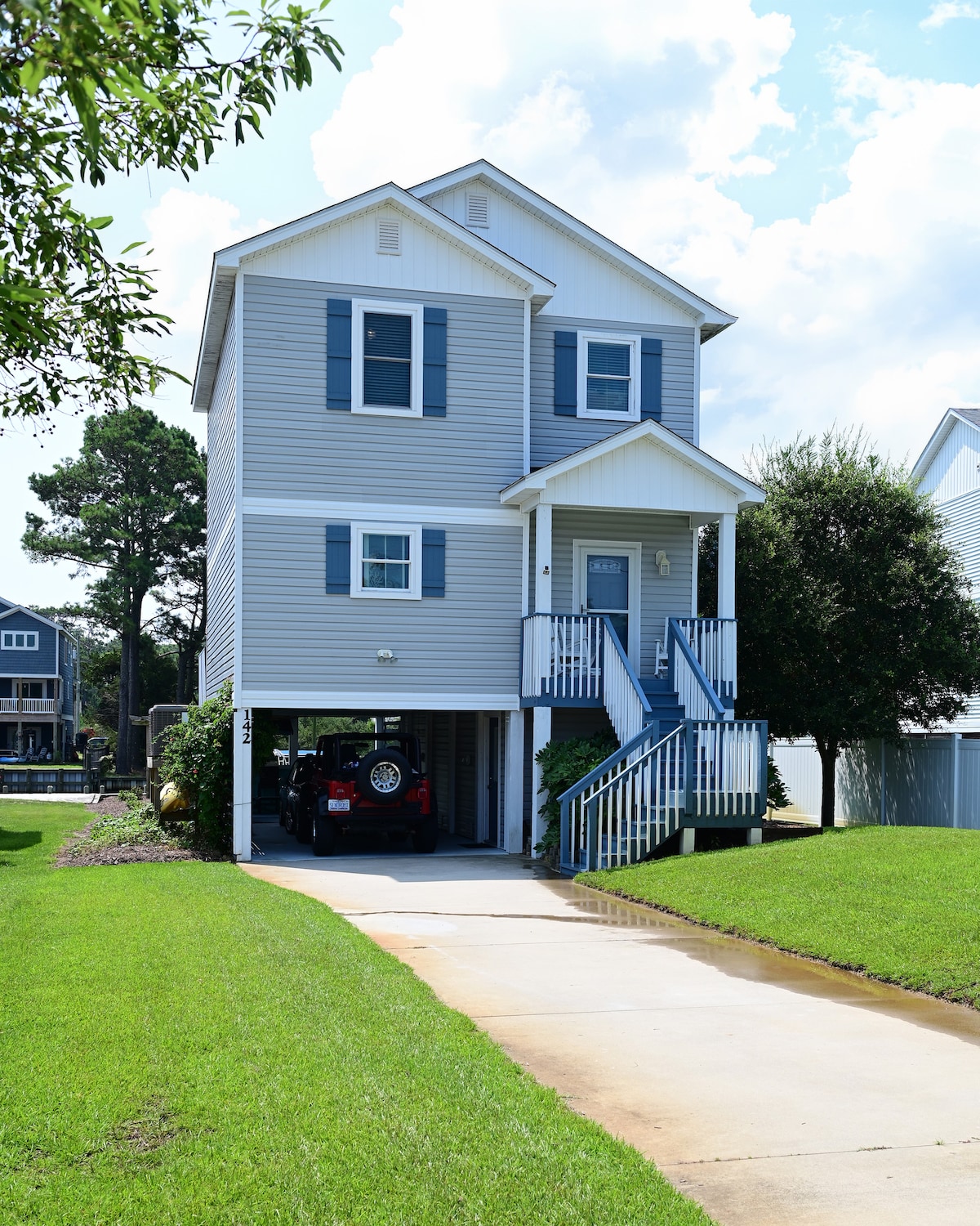 Three Bedroom 2.5 Bath Dockside home in the OBX