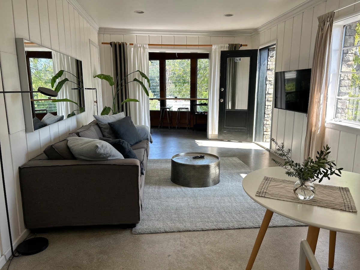 Successful Airbnb property: Hillside Serenity in Los Feliz