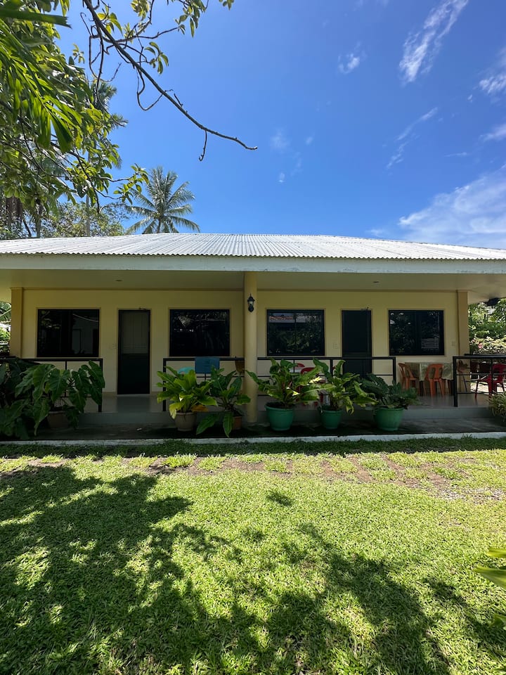 Veance Travellers Inn- Pabua's Cottages ext.