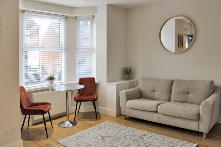 Stylish And Perfectly Located One Bed - Basingstoke