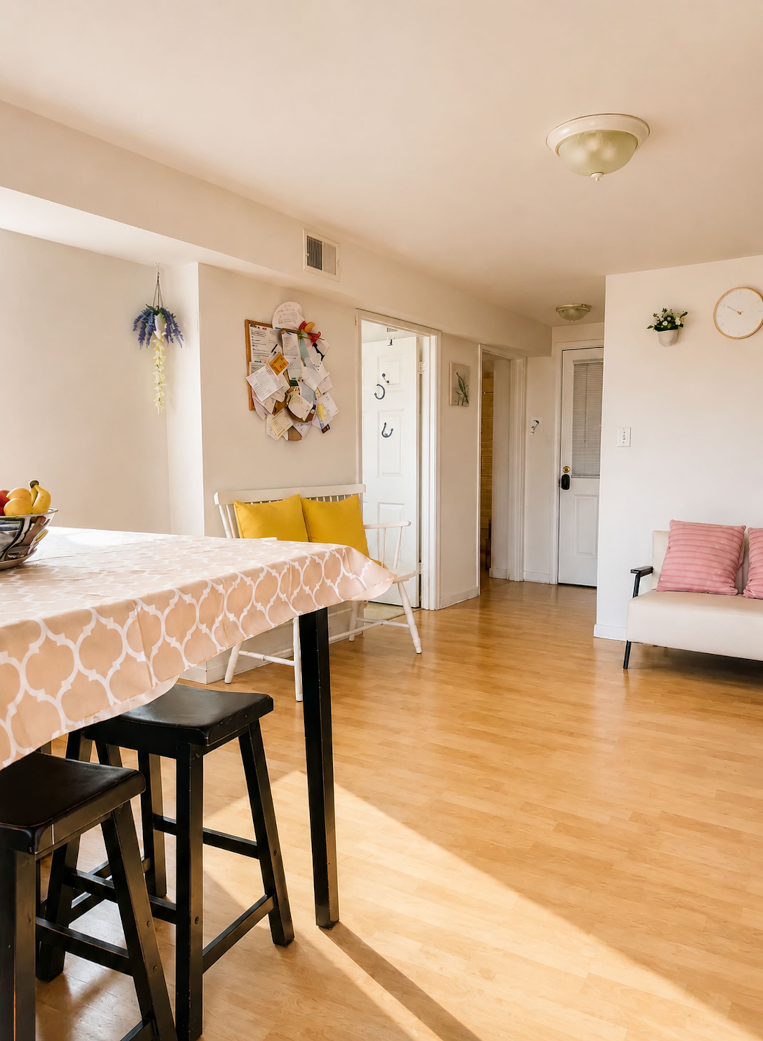Home in San Francisco · ★4.68 · 2 bedrooms · 5 beds · 1 bath - Image 5