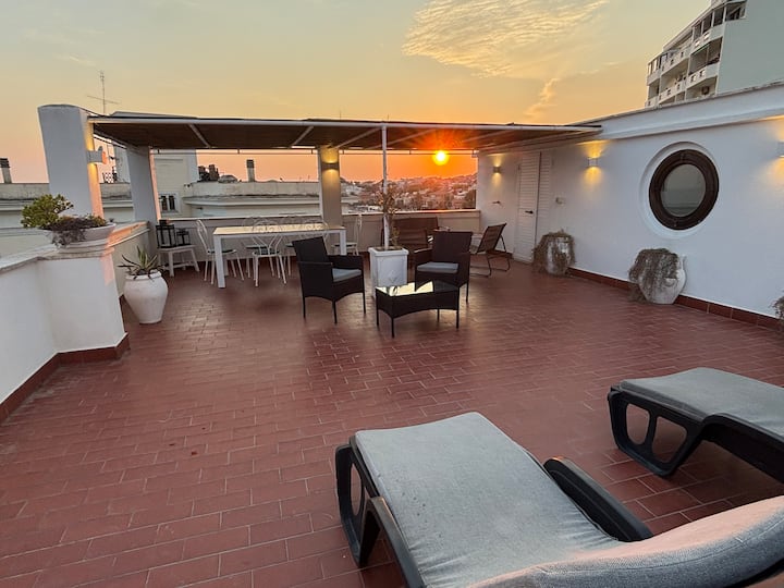 The Terrace Overlooking the Sea (1 hour from Rome)