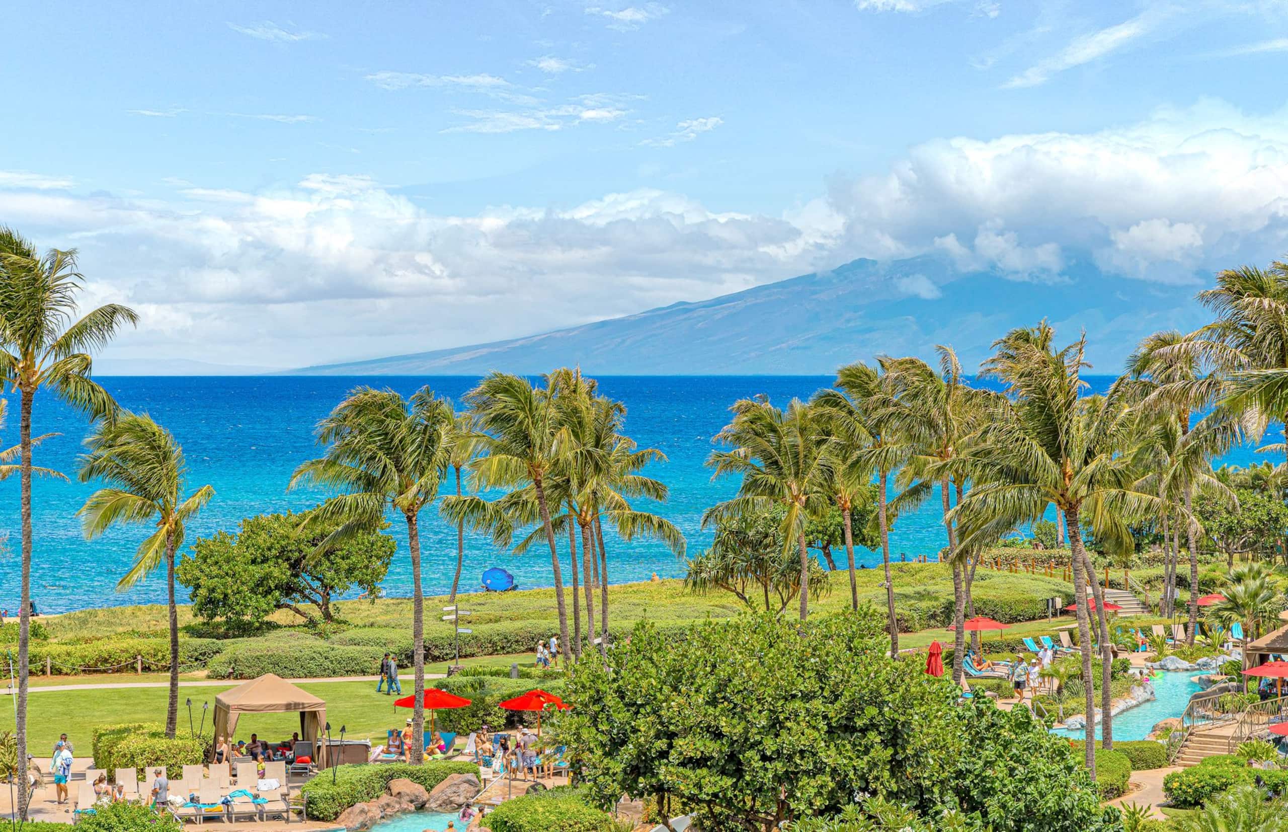 Condo in Lahaina · ★4.97 · 2 bedrooms · 2 beds · 2 baths - Image 32
