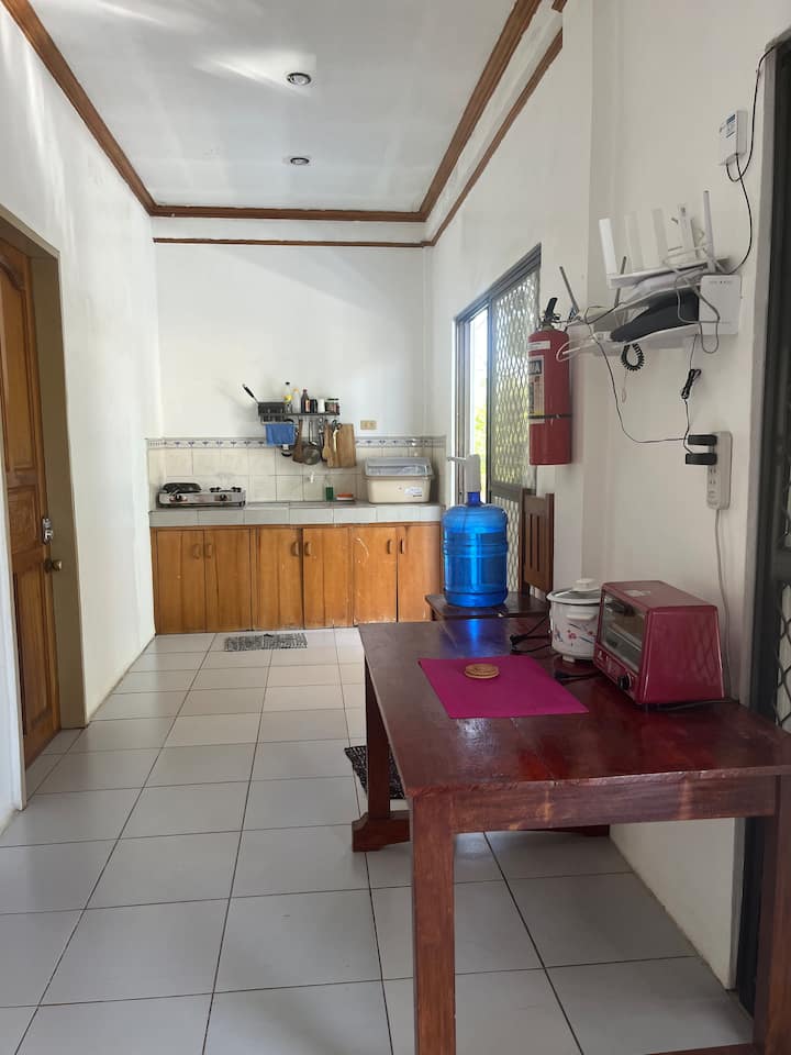 Private Room - 2 Near Alona Beach W/ Kitchen, Pool - Panglao