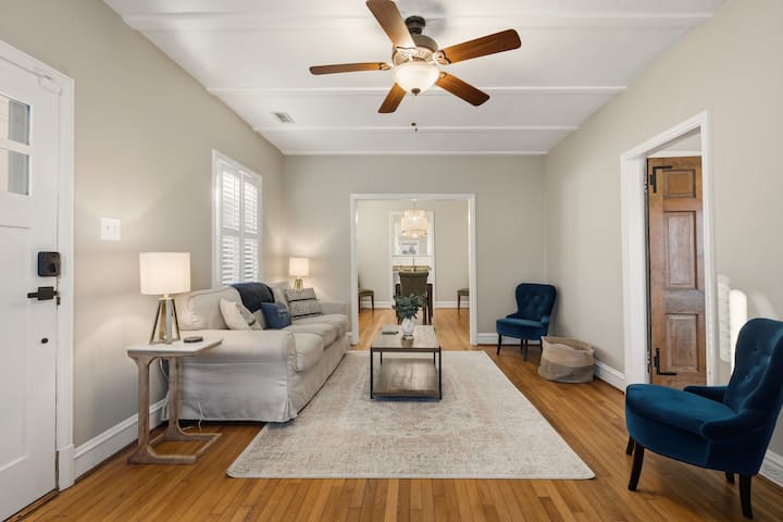 Cozy Cottage - Richmond, VA