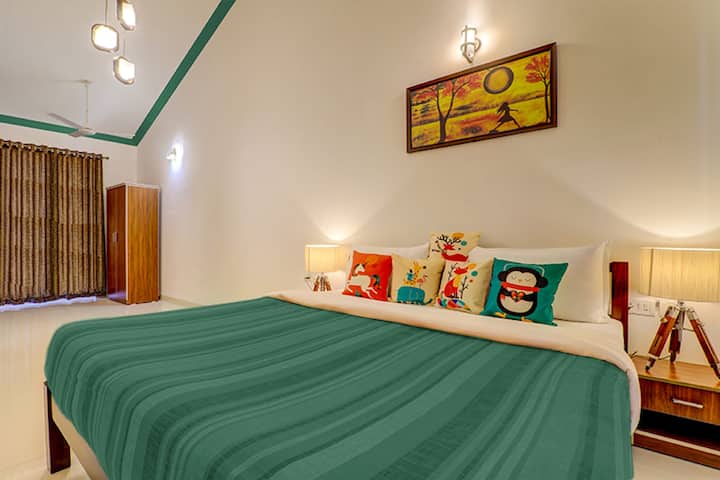 Bedroom 2 image 4