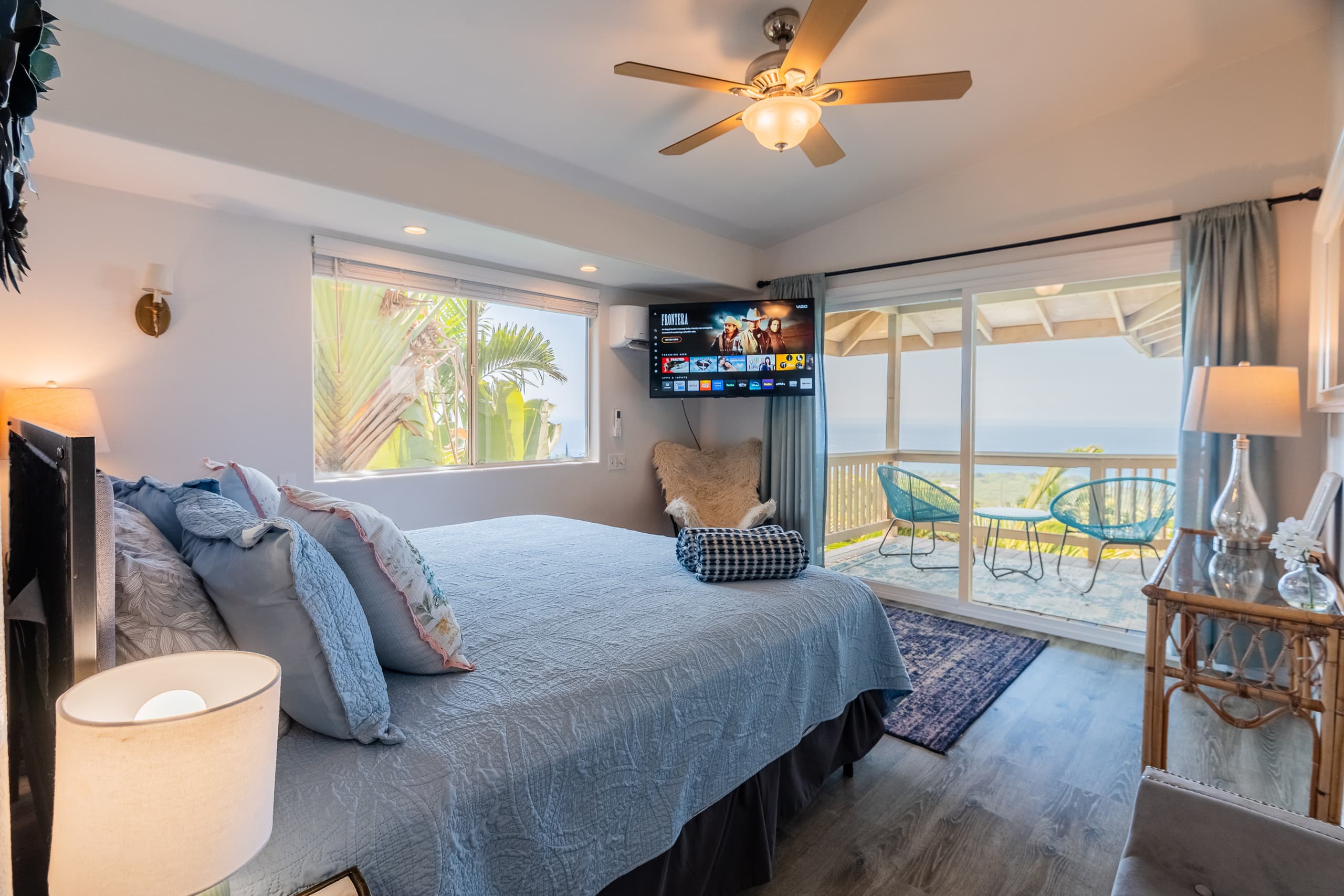 Home in Kailua-Kona · ★4.97 · 2 bedrooms · 2 beds · 1.5 baths - Image 17