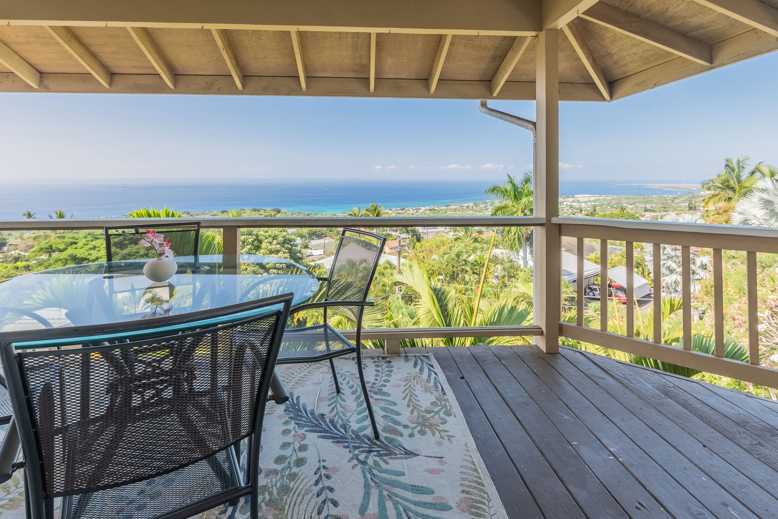 Home in Kailua-Kona · ★4.97 · 2 bedrooms · 2 beds · 1.5 baths - Image 30