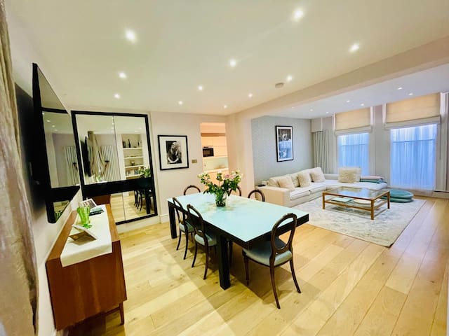 Elegant Chelsea home spacious 3 bed & 3 bathrooms gallery image 3