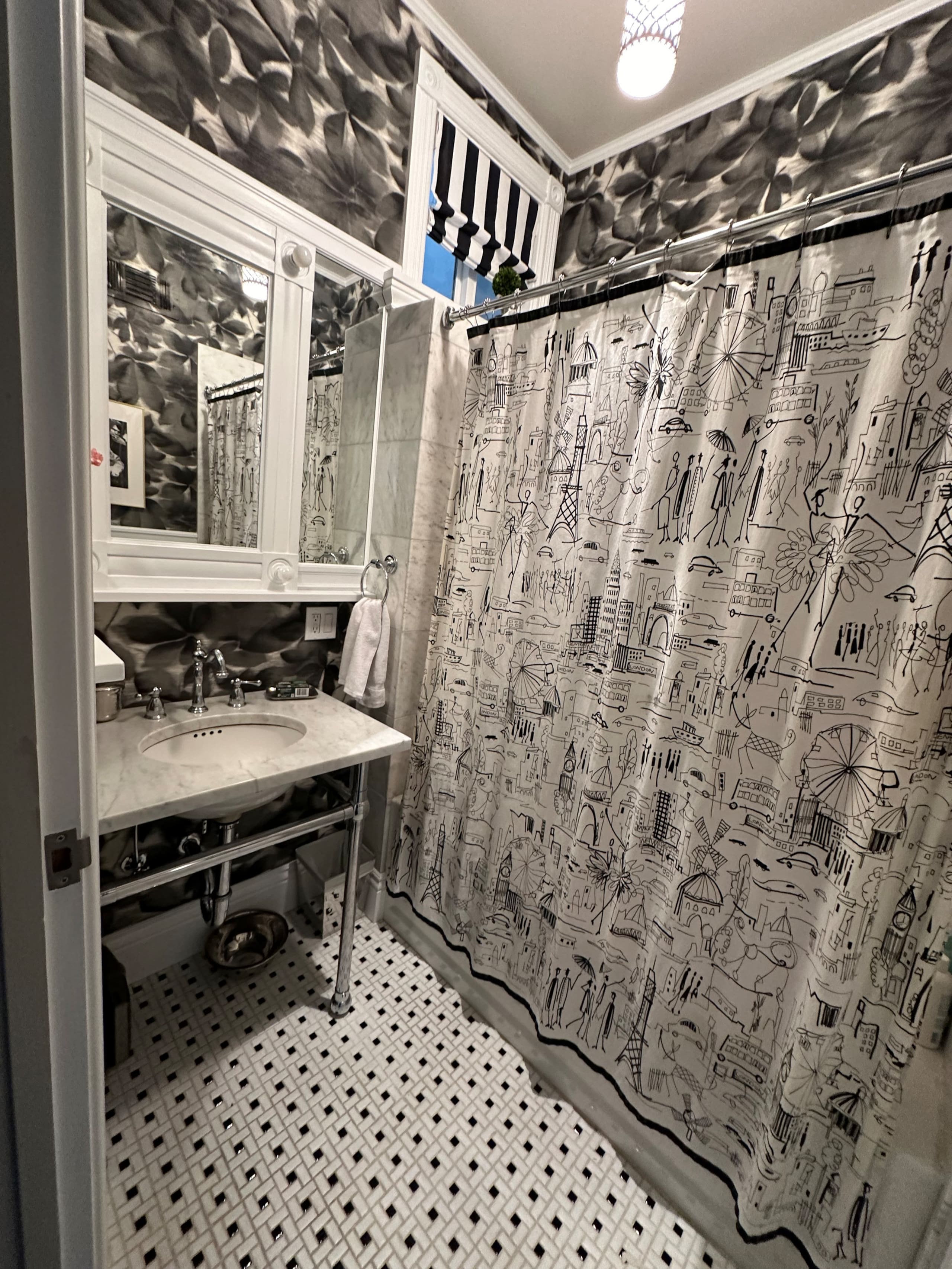 Home in San Francisco · ★4.93 · 1 bedroom · 1 bed · 1.5 baths - Image 11