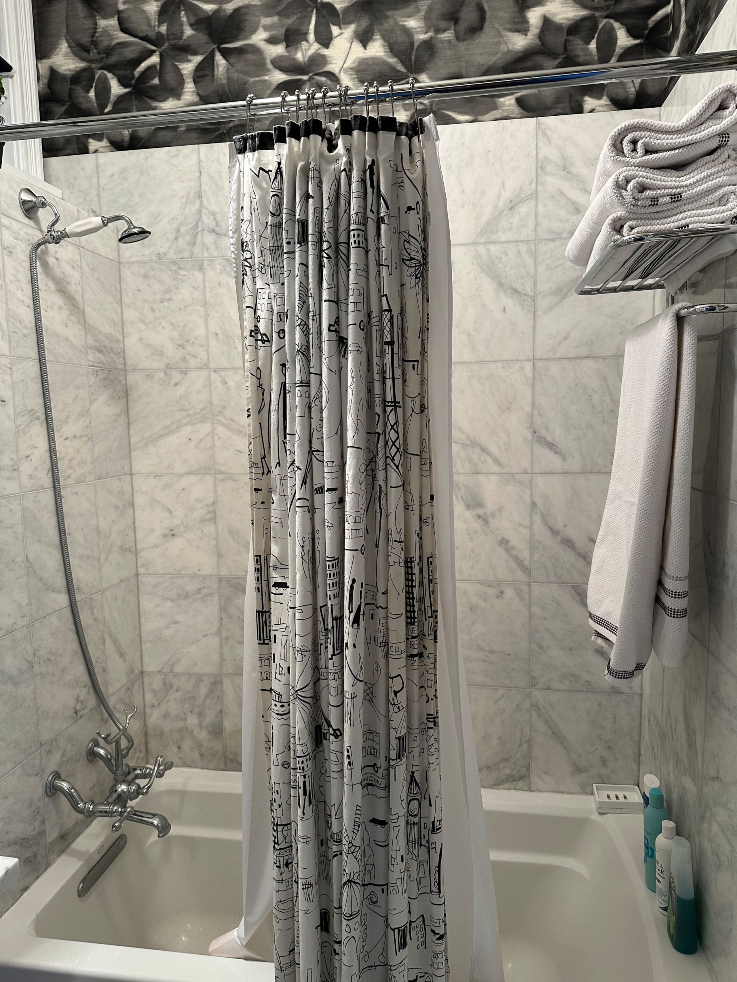 Home in San Francisco · ★4.93 · 1 bedroom · 1 bed · 1.5 baths - Image 10
