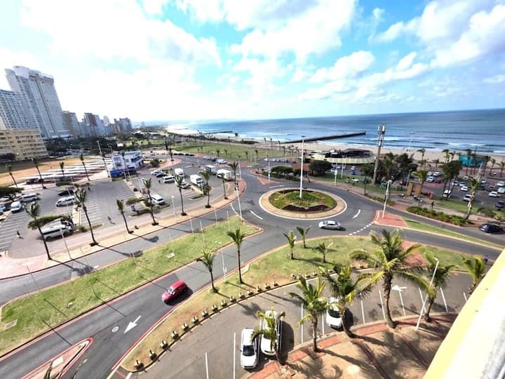 Sea Facing Durban North Beach Apartment - Durban