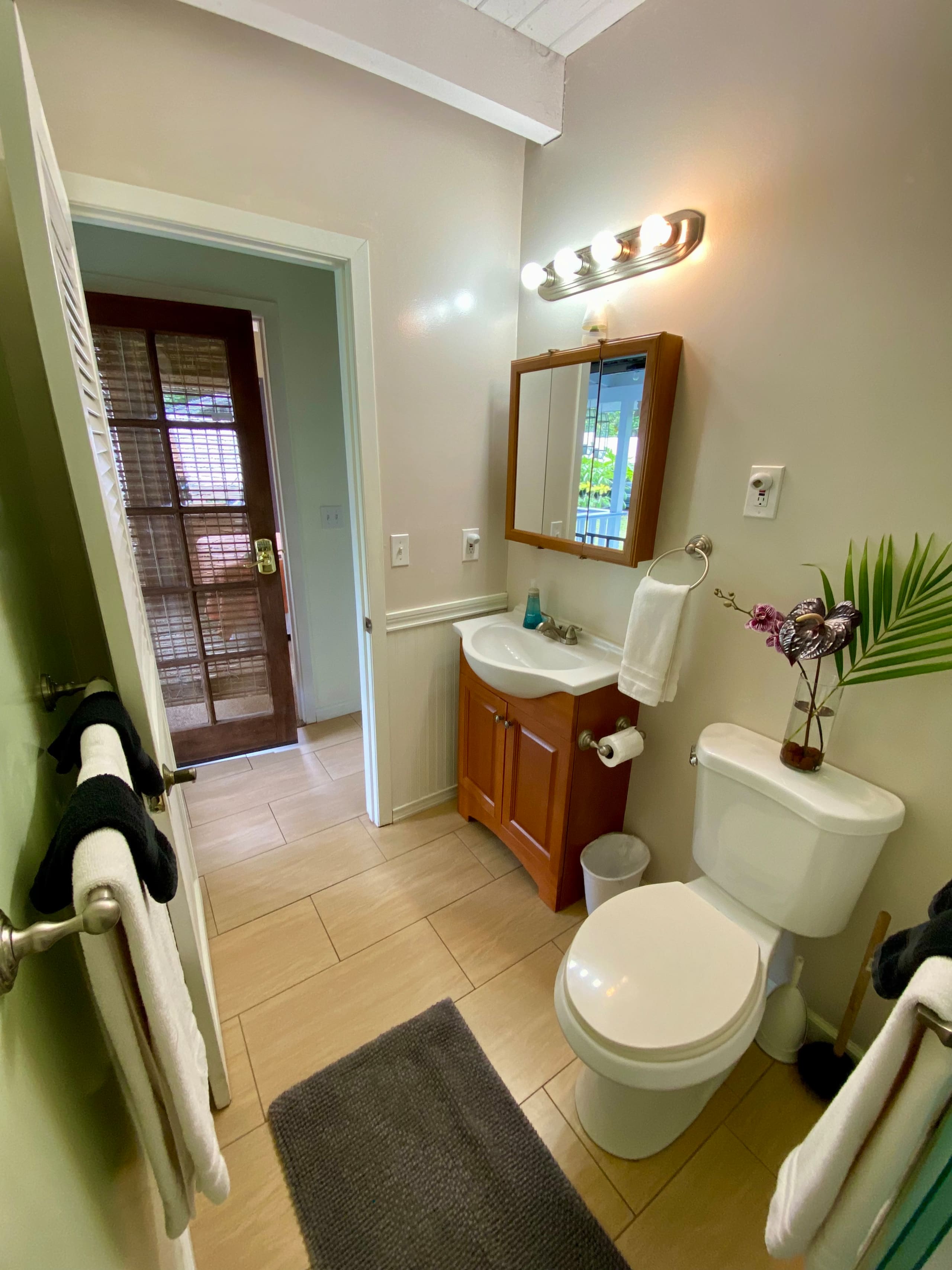 Home in Keaau · ★4.96 · 2 bedrooms · 3 beds · 1 private bath - Image 21