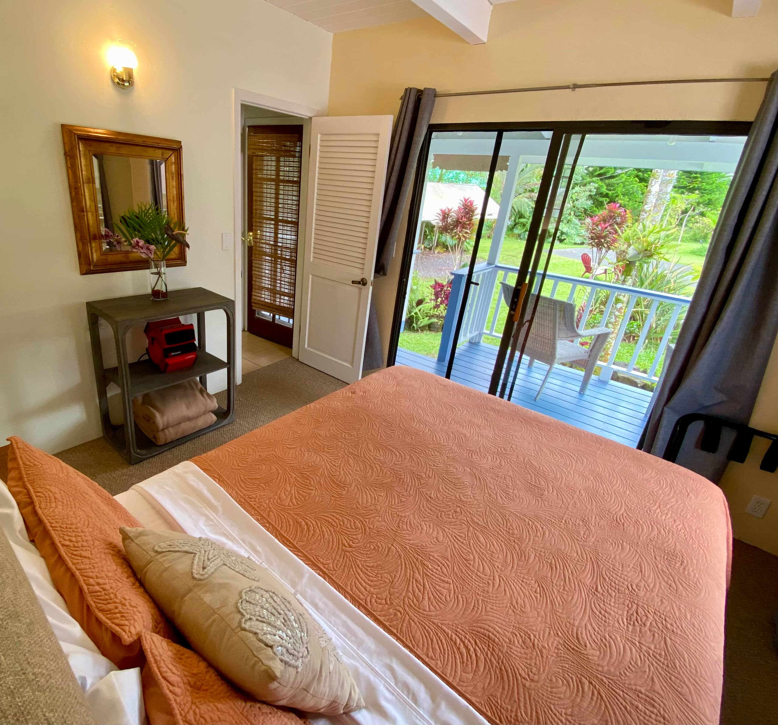 Home in Keaau · ★4.96 · 2 bedrooms · 3 beds · 1 private bath - Image 17
