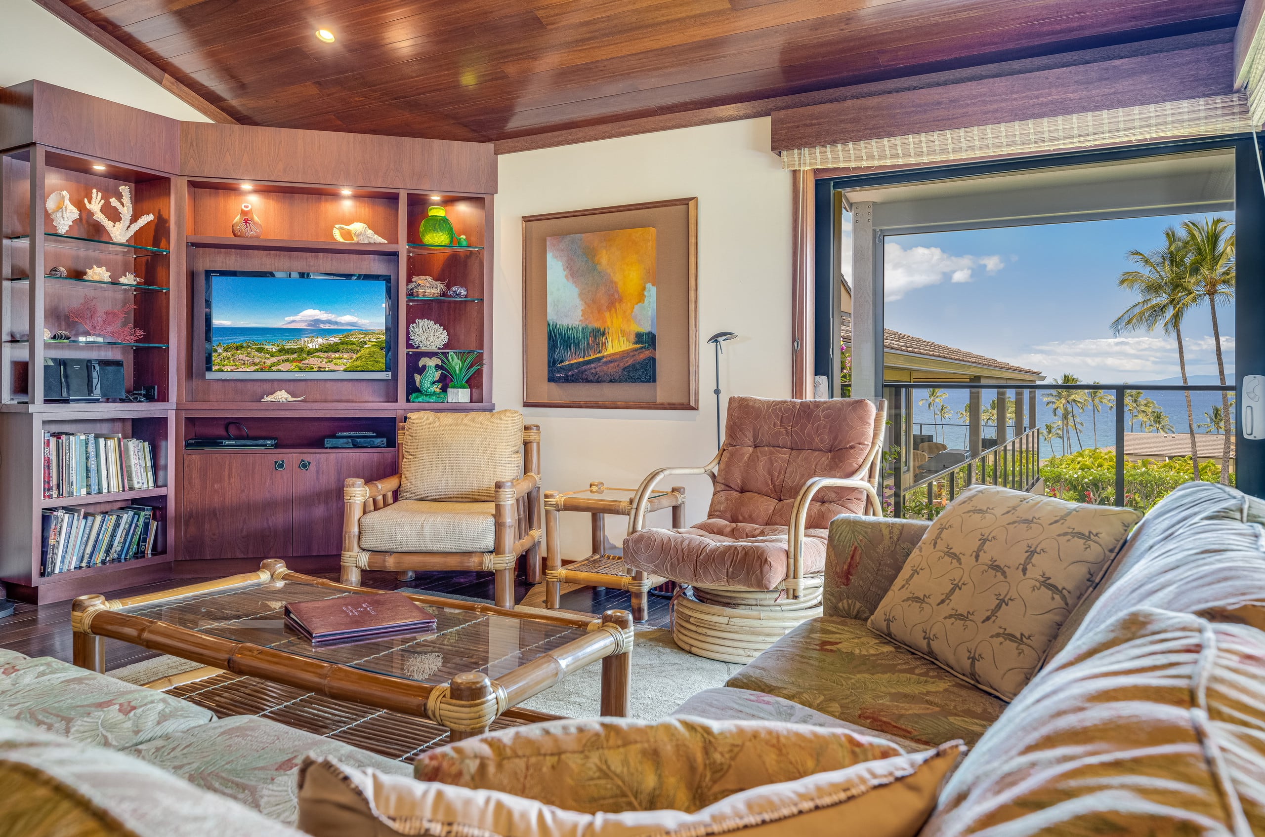 Condo in Wailea · ★4.67 · 2 bedrooms · 3 beds · 2 baths - Image 2