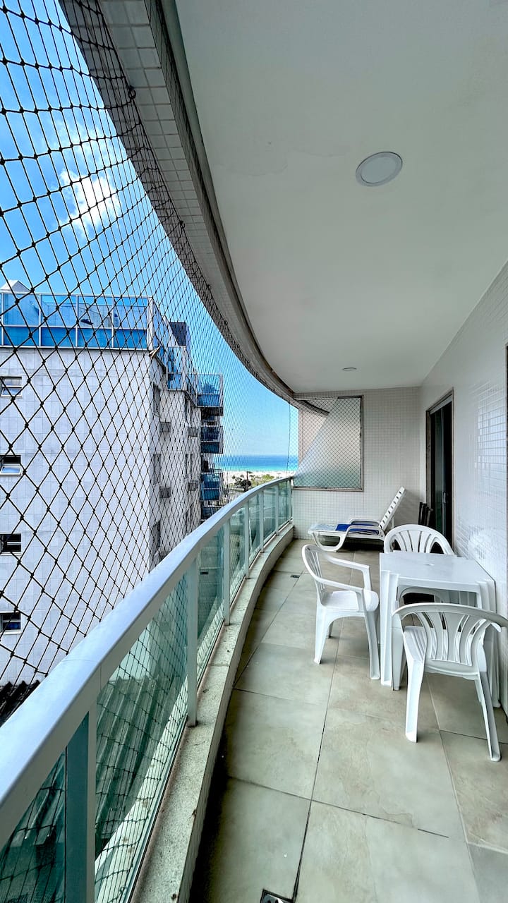 2 Min Praia Do Forte Com Linda Vista E 3 Quartos - Cabo Frio