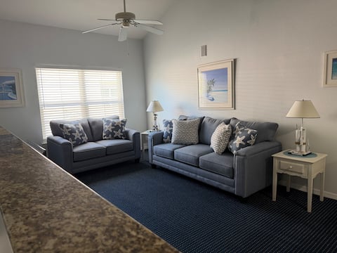 Successful Airbnb property: Cozy ❤️ Beach Style Condo near Disney & Universal in Hunters Creek