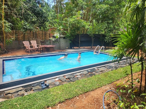 Green Park Safari House (3 AC double room )