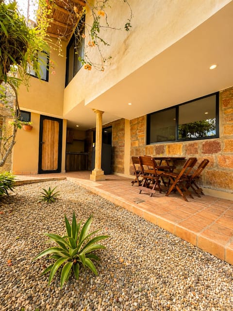 Successful Airbnb property: Hotel Casas De Campo el Ciruelo - Garden Fountain X 4 in Curití