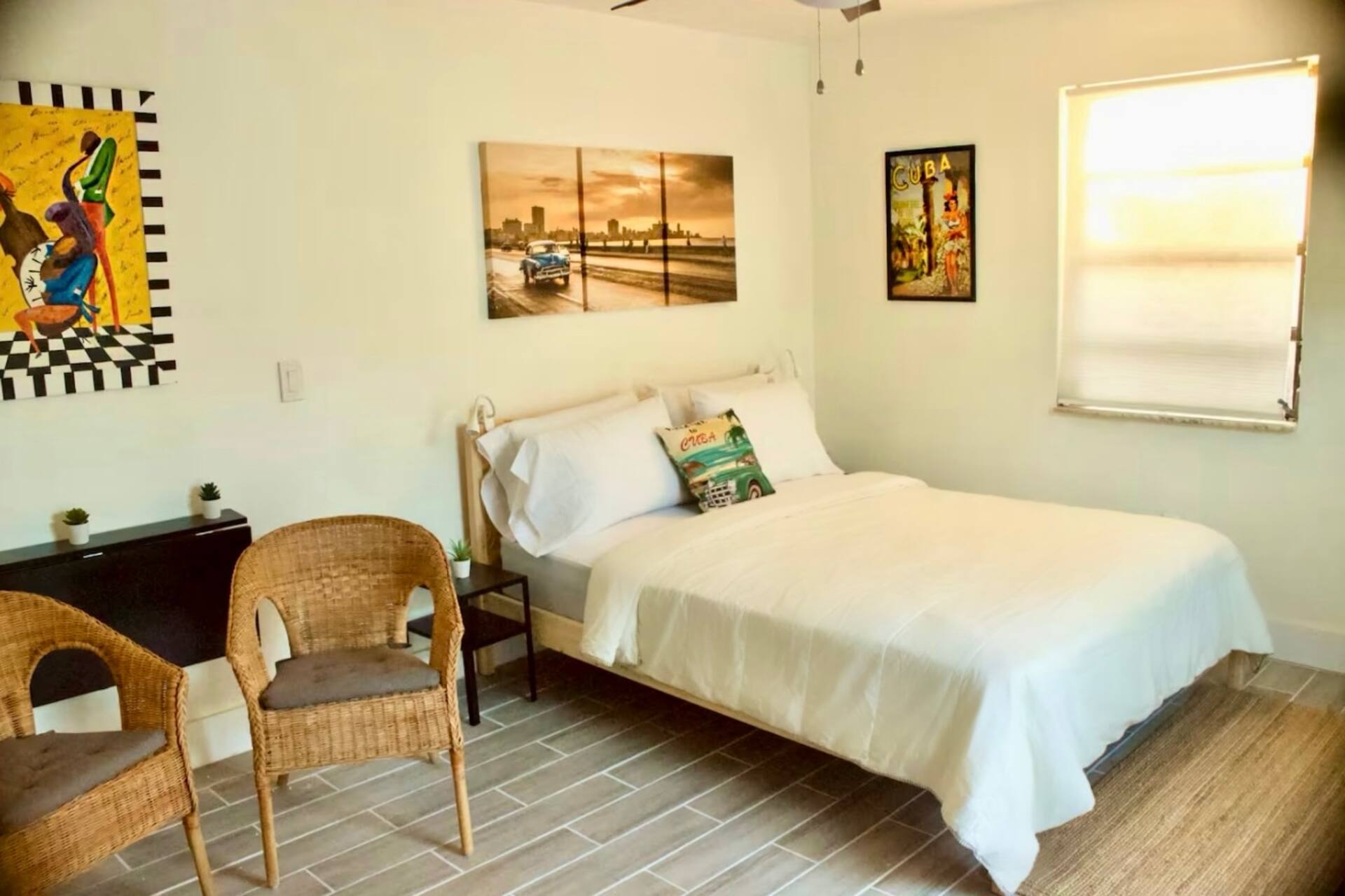 Havana Nights Guesthouse•Private Stay+Free Parking