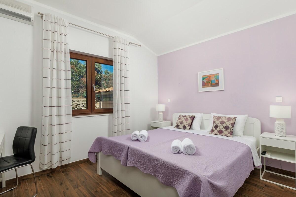 საძინებელი 1