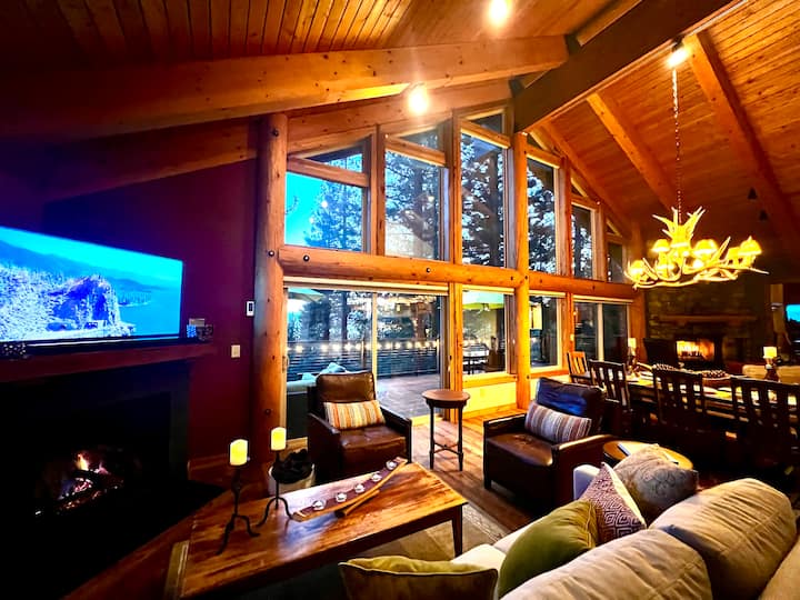 Dining area with mountain views