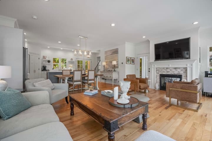 Lakefront Cottage On Lake Wylie - Lake Wylie, SC