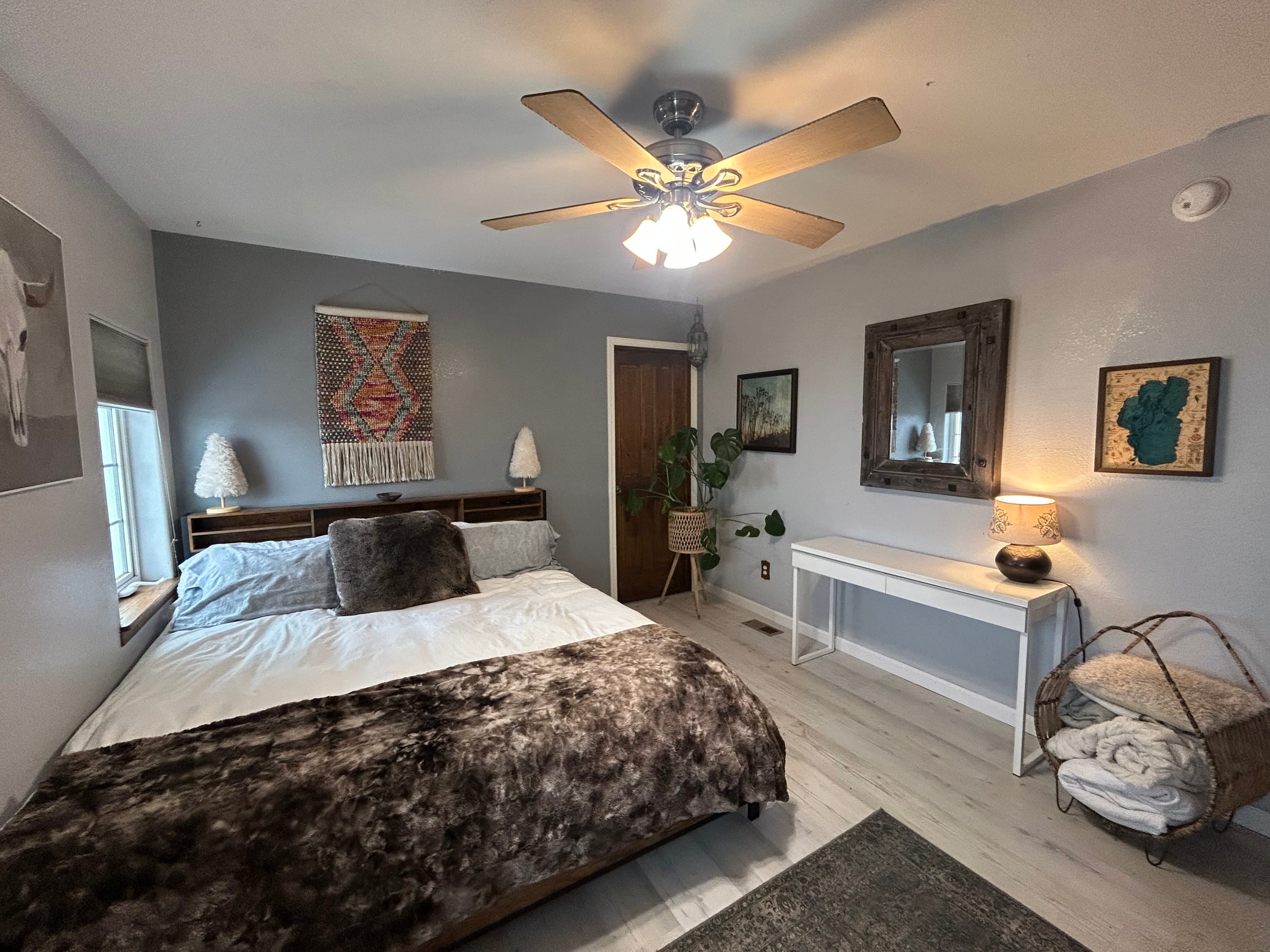 Pet-Friendly Home with Hot Tub Near Downtown - Photo 25