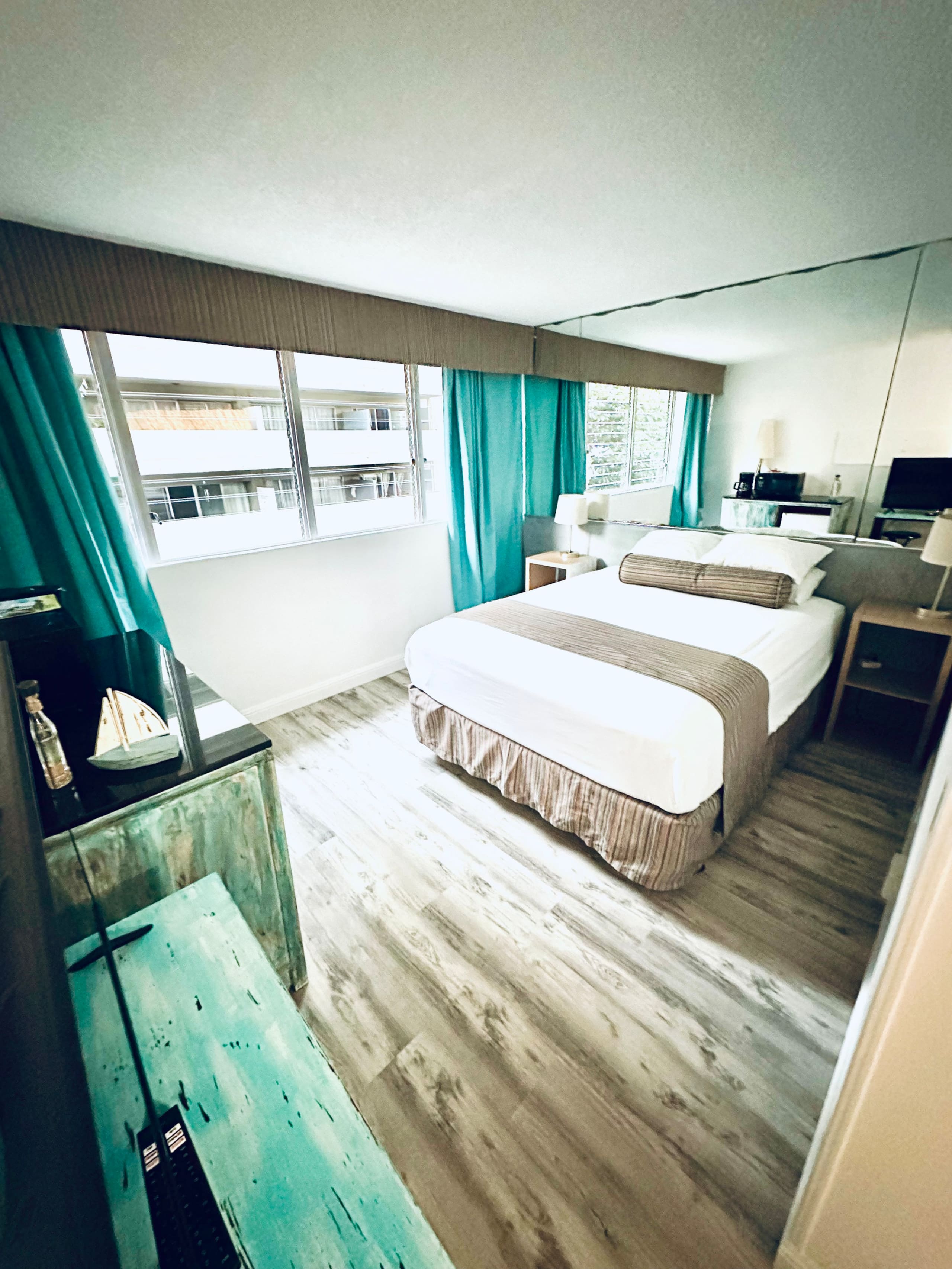 Condo in Honolulu · ★4.74 · 1 bedroom · 1 bed · 1.5 private baths - Image 1