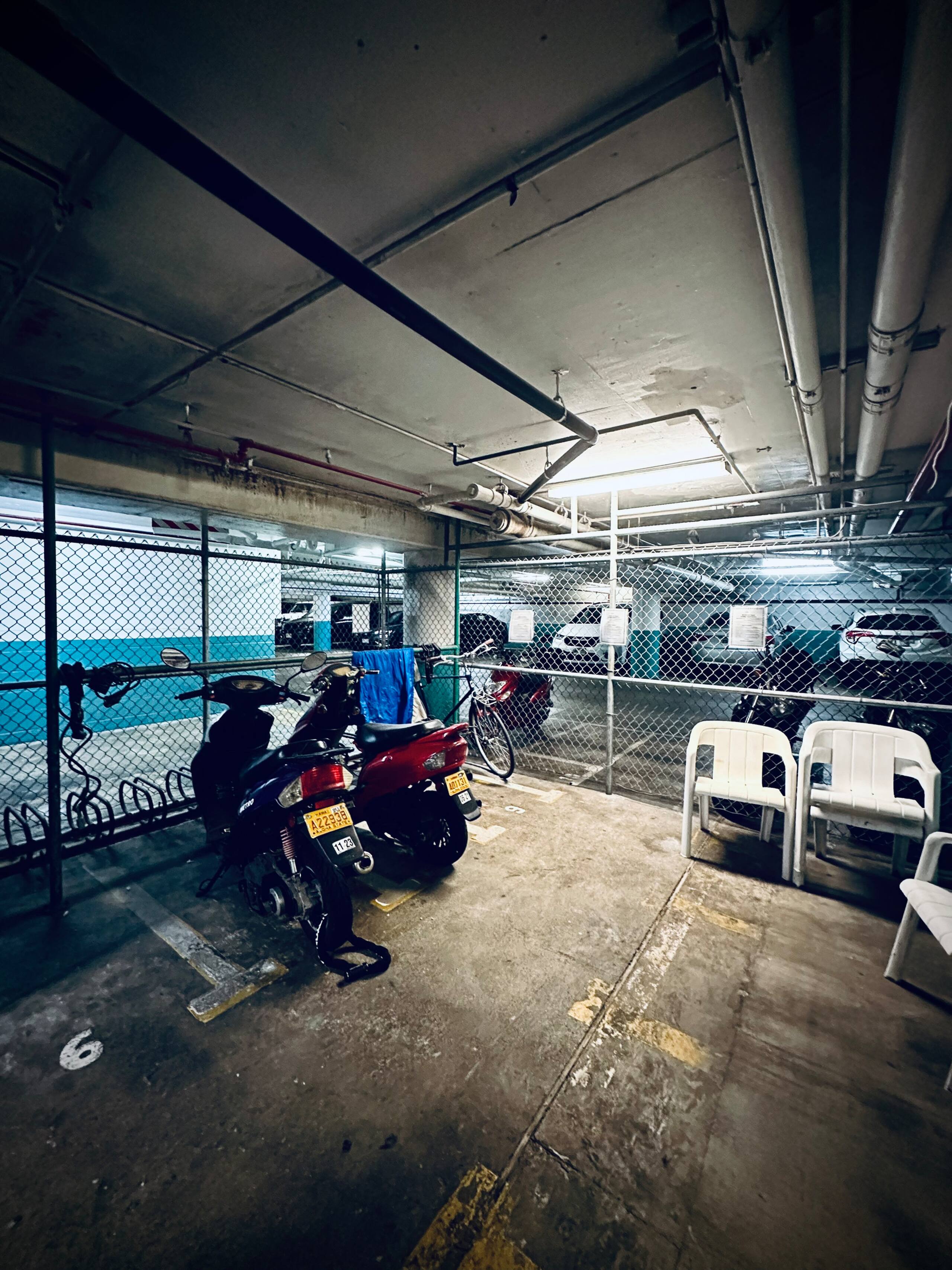 Condo in Honolulu · ★4.74 · 1 bedroom · 1 bed · 1.5 private baths - Image 25