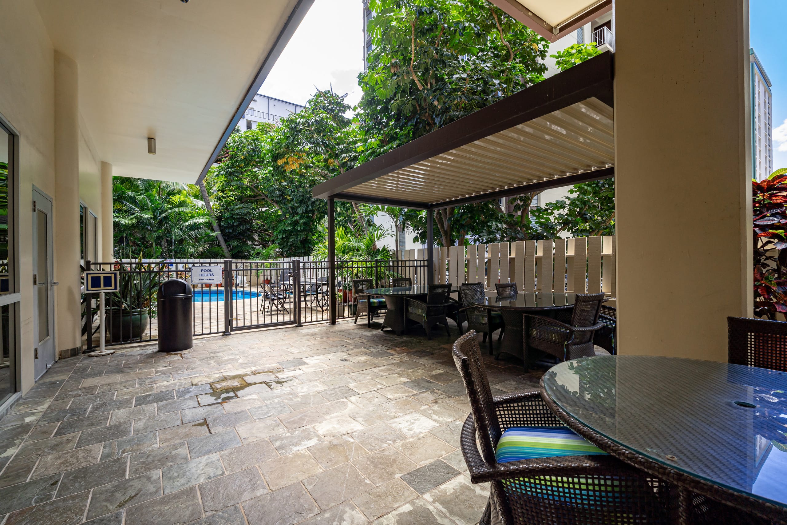 Condo in Honolulu · ★4.74 · 1 bedroom · 1 bed · 1.5 private baths - Image 16
