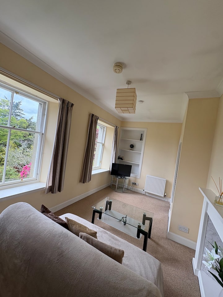 Annat Lodge, Tower Flat
Full Licence Pk12426f - Scone Palace
