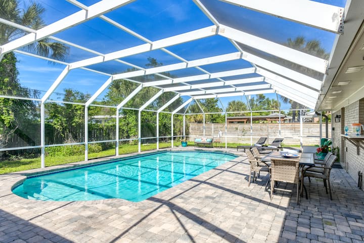 Southwind - Screened Heated Pool! Near Amphitheatre, Historic Downtown, & Beach - St. Augustine, FL