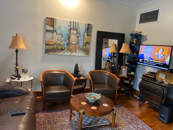 Cozy Apartment, 20 Minutess From Manhattan - New York, NY