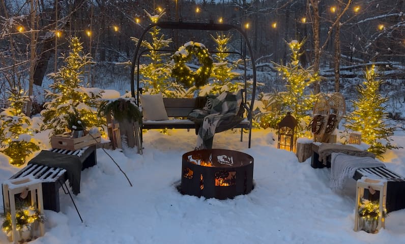 Après Adventure Chalet at the base of Poley Mtn.